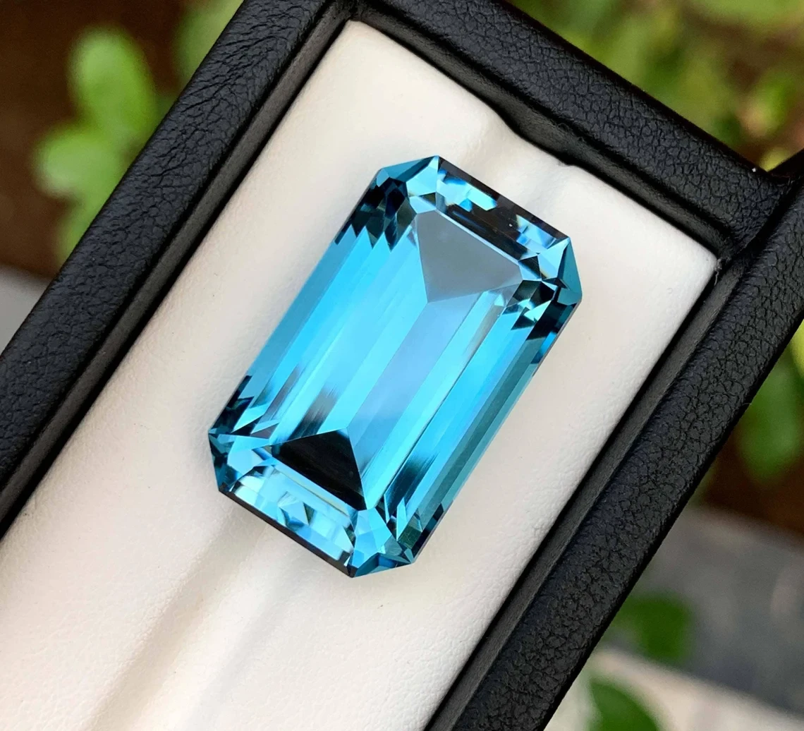 Topaz (Emerald Cut)