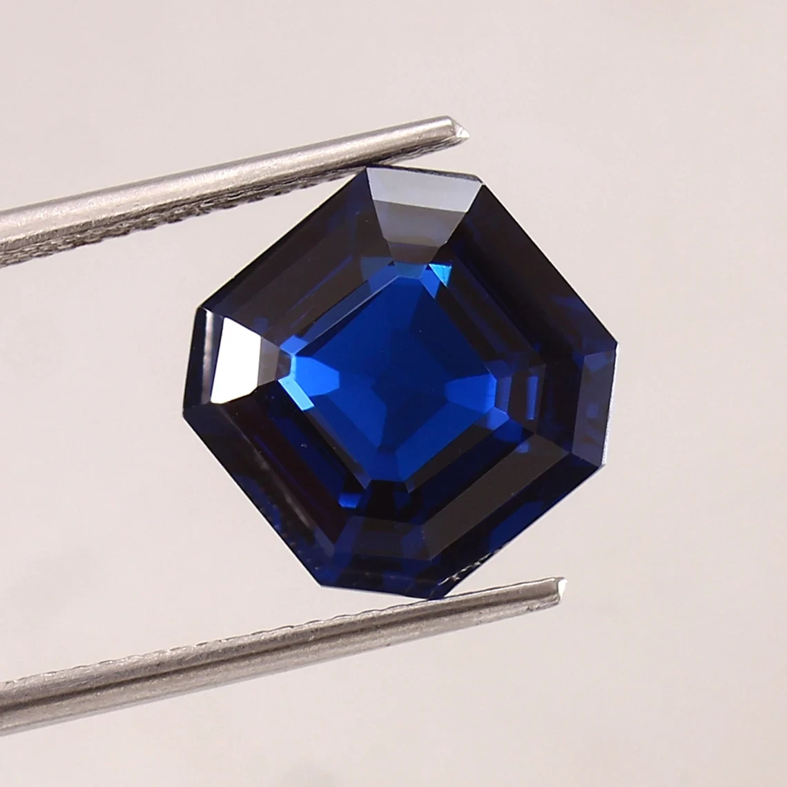 Spinel (Dark Cornflower Blue)